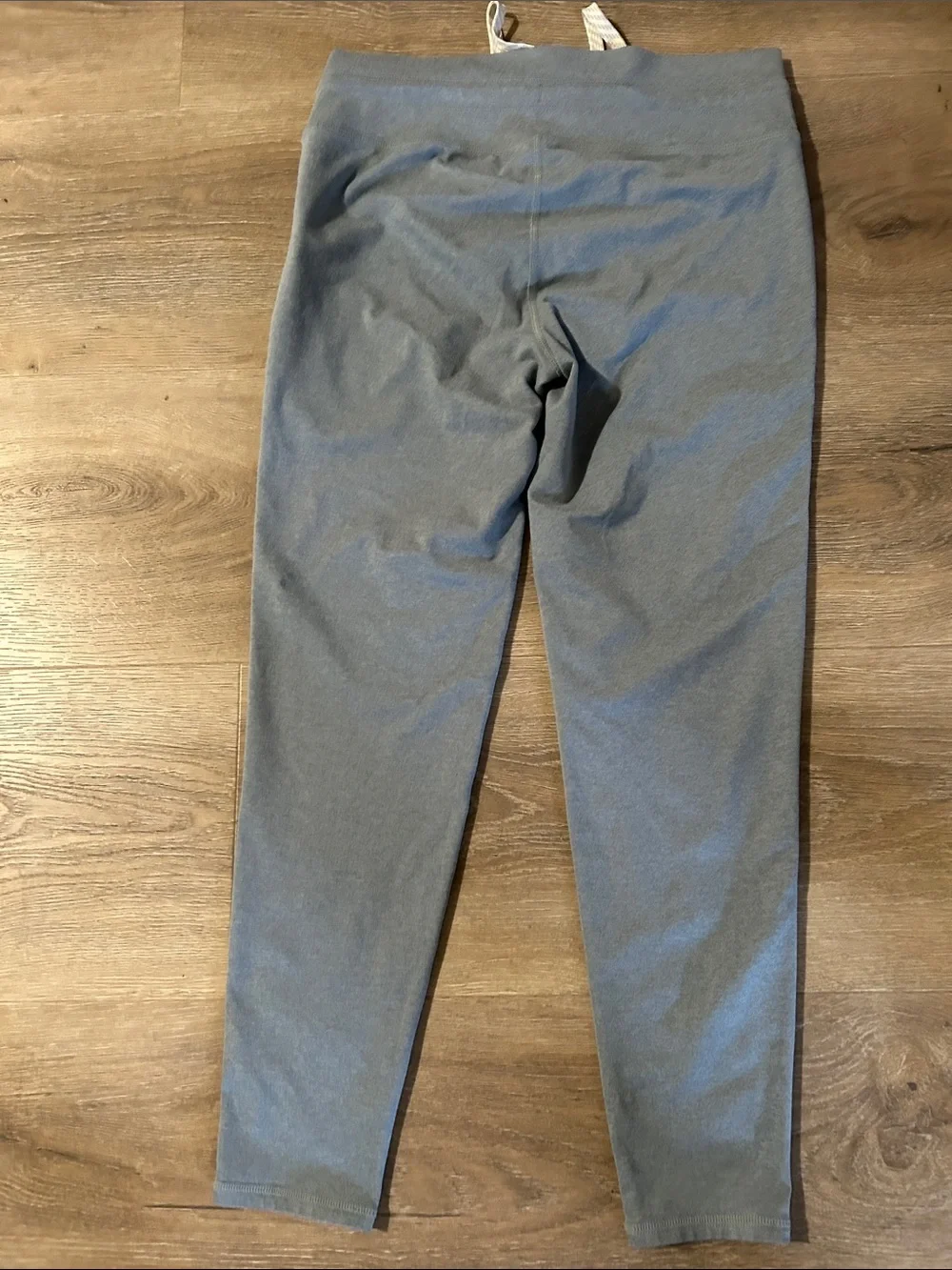 Vuori Heather Blue Gray soft Drawstring yoga pants .Comfortable for Active wear